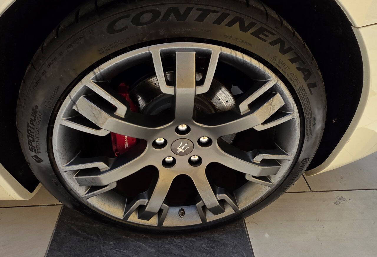 Used 2018 Maserati GranTurismo Sport RWD image 28