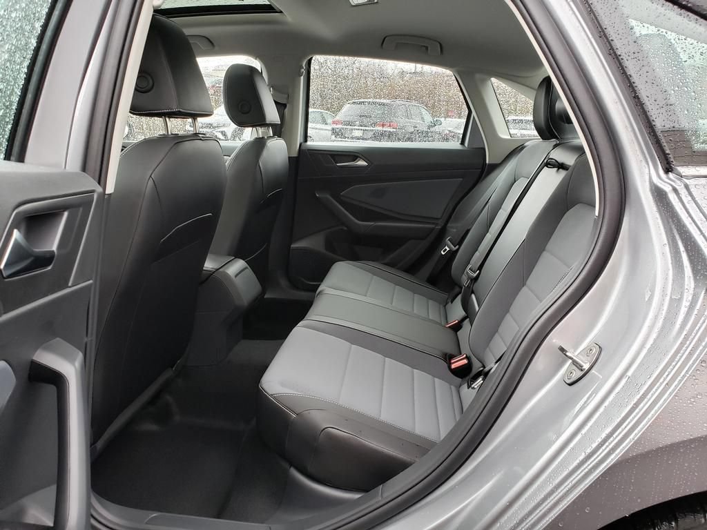 New 2026 Volkswagen Jetta SE FWD image 8