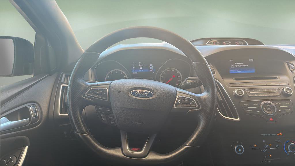 Used 2016 Ford Focus ST FWD image 9