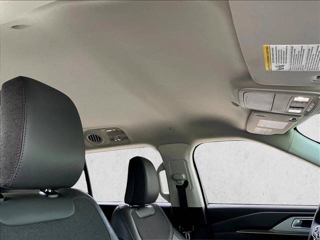 Used 2026 Ford Explorer Active w/ Active Comfort Package RWD image 13