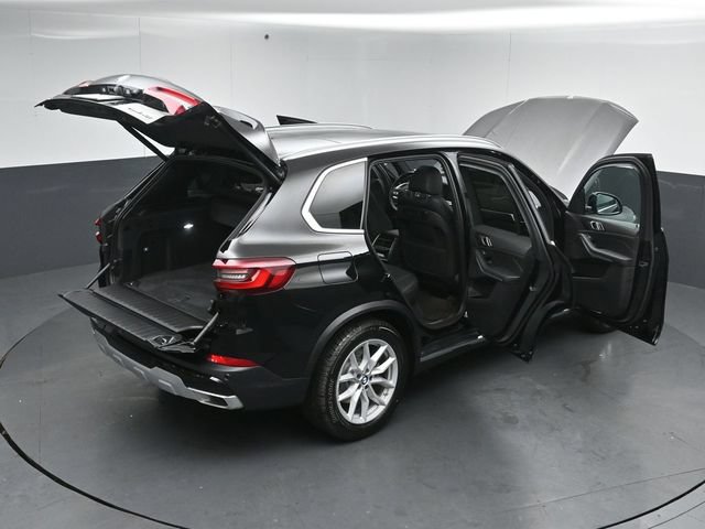 Used 2023 BMW X5 xDrive40i w/ Premium Package AWD/4WD image 59
