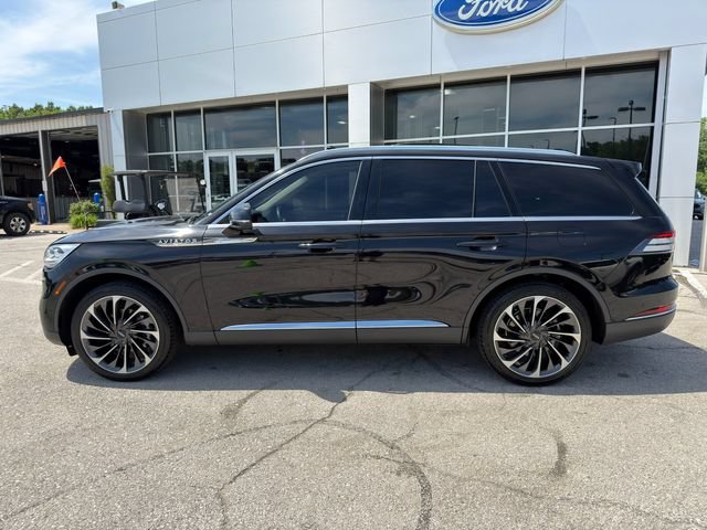Used 2024 Lincoln Aviator Reserve w/ Equipment Group 201A RWD image 4