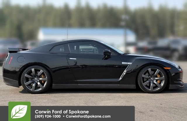 Used 2009 Nissan GT-R Premium AWD/4WD image 9