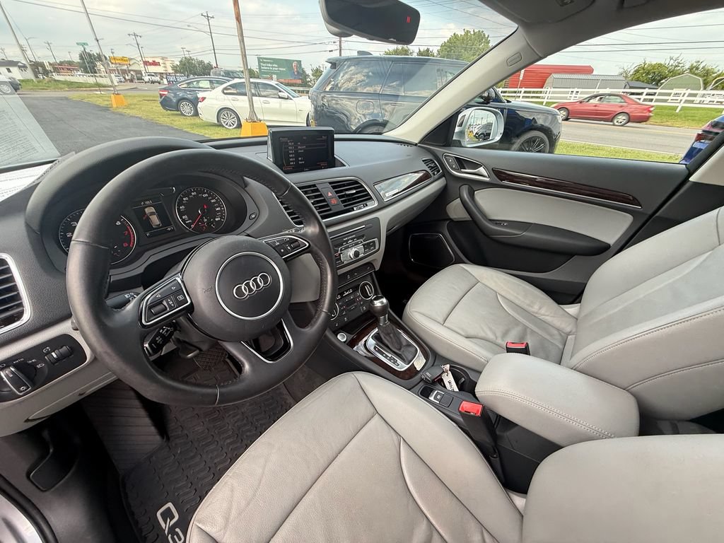 Used 2016 Audi Q3 2.0T Prestige AWD/4WD image 14