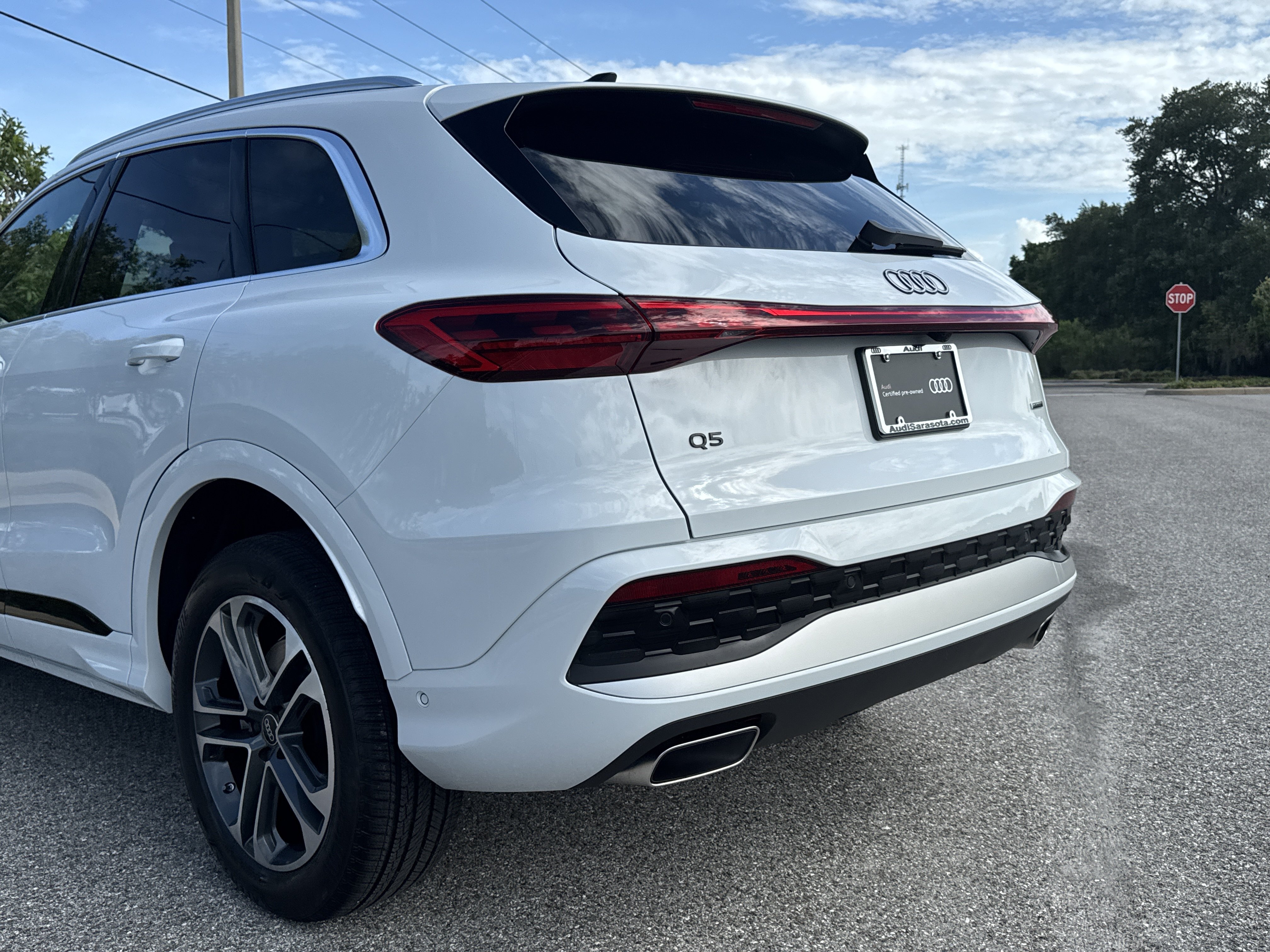 Certified 2025 Audi Q5 Premium w/ Convenience Package AWD/4WD image 10