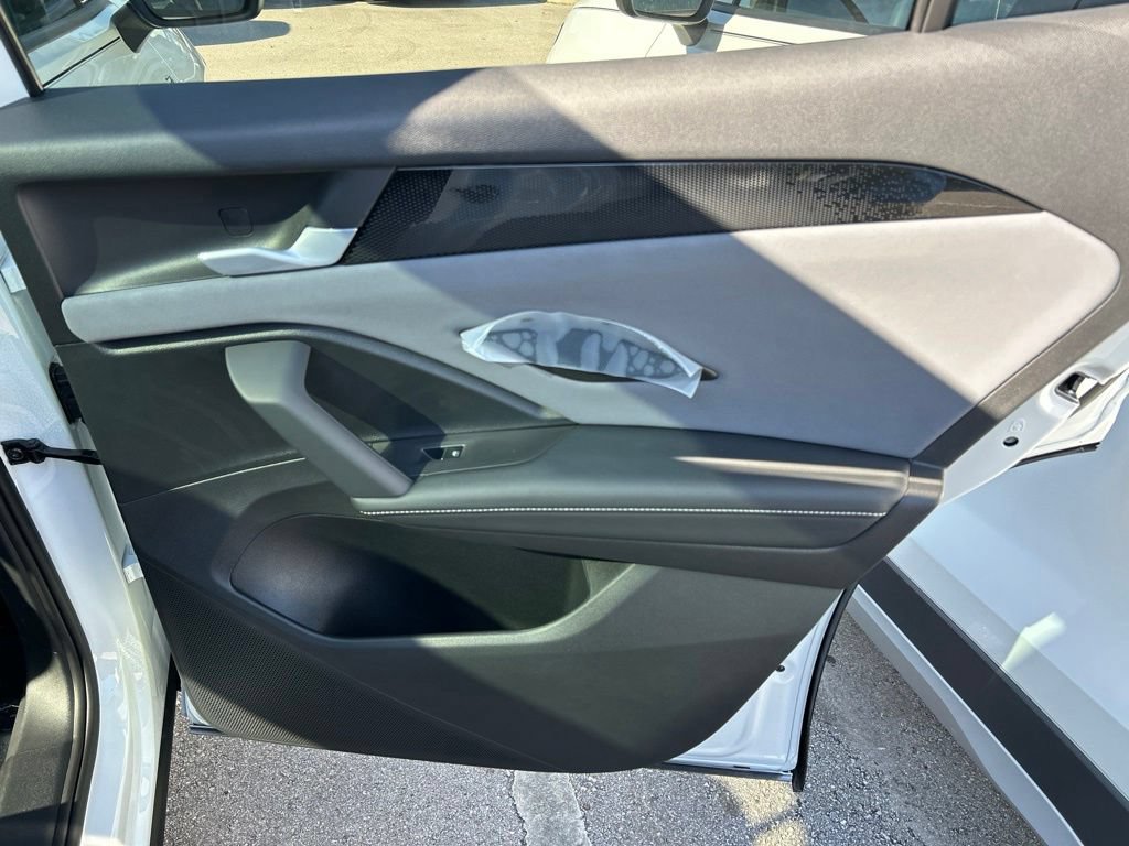 New 2026 Volkswagen Tiguan SE R-Line FWD image 47