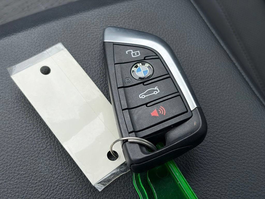 Used 2023 BMW i4 eDrive40 w/ Premium Package RWD image 37