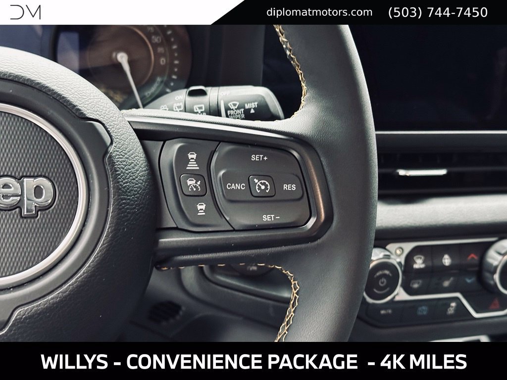 Used 2024 Jeep Wrangler Unlimited AWD/4WD image 31
