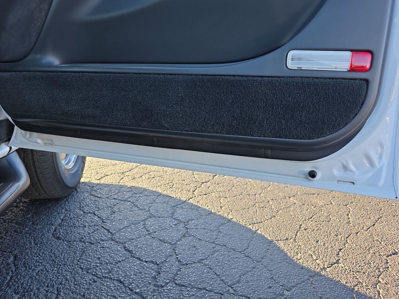 Used 2001 Chevrolet Tahoe LT w/ LT Preferred Equipment Group image 37