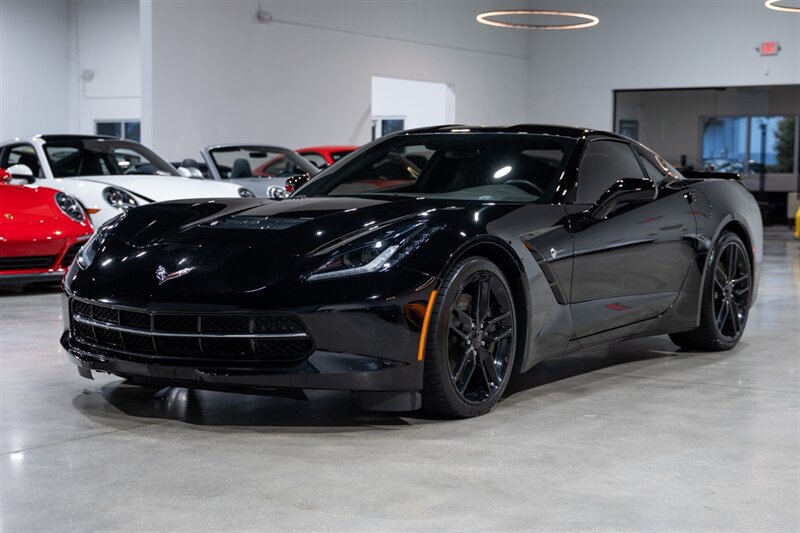 Used 2017 Chevrolet Corvette Stingray Coupe w/ Z51 1LT w/ Battery Protection Package RWD image 10