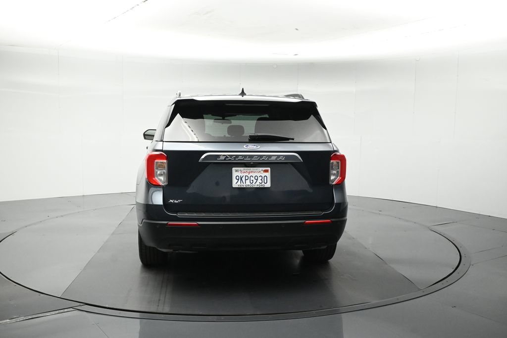 Certified 2023 Ford Explorer XLT RWD image 8