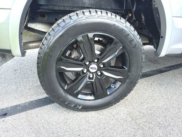 Used 2020 Ford F150 XLT w/ Equipment Group 302A Luxury AWD/4WD image 32