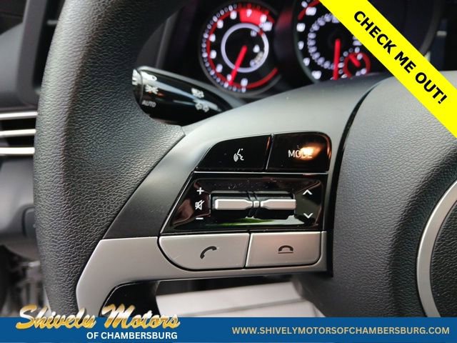 Used 2023 Hyundai Elantra SEL FWD image 25