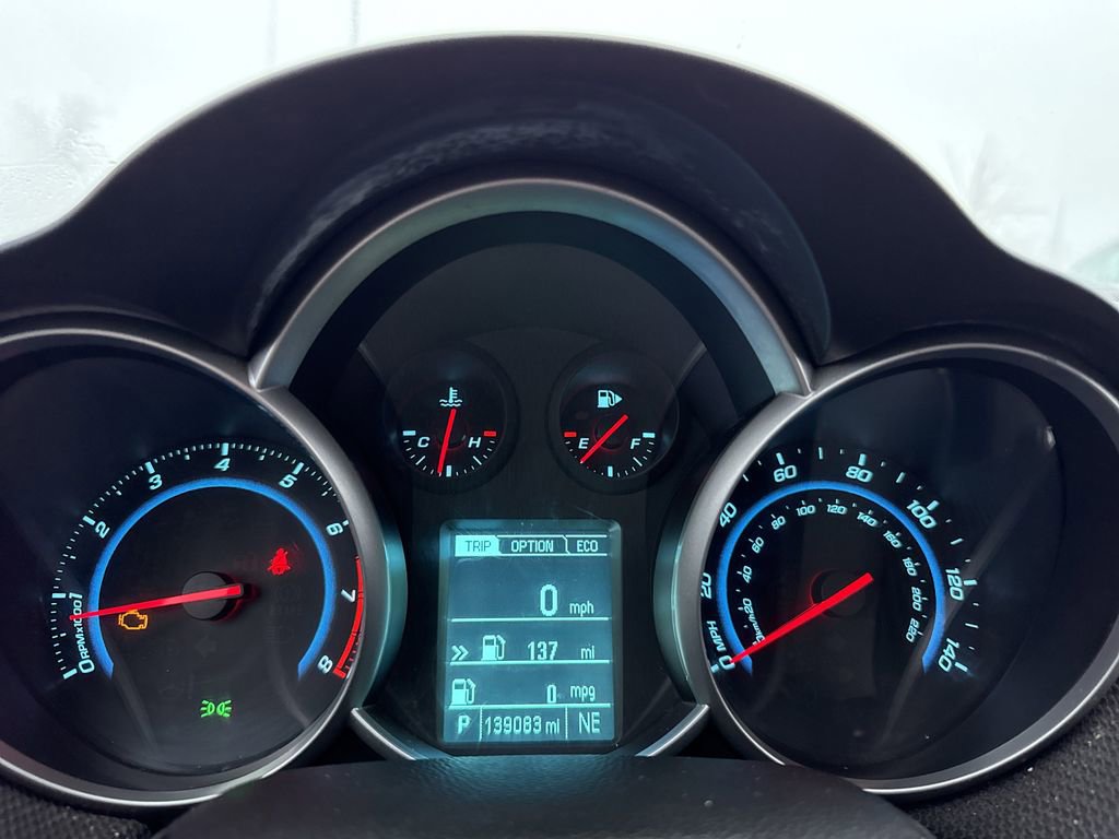 Used 2015 Chevrolet Cruze Eco image 16