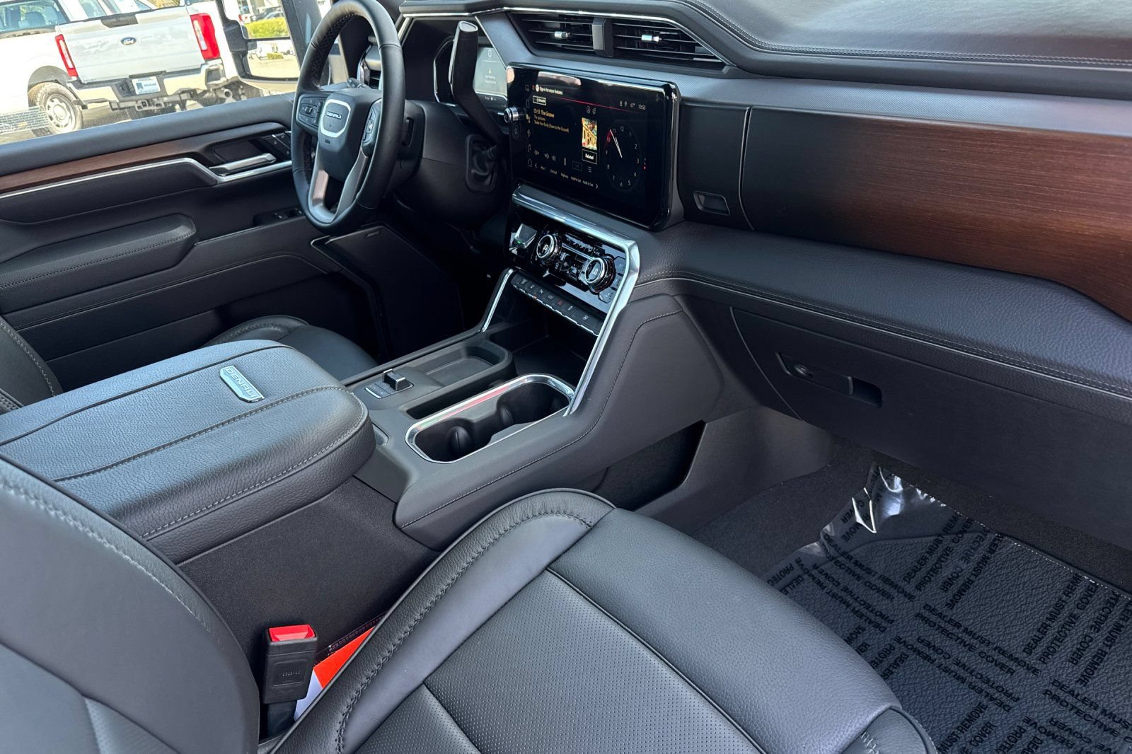 Used 2025 GMC Sierra 3500 Denali w/ Denali Reserve Package AWD/4WD image 17