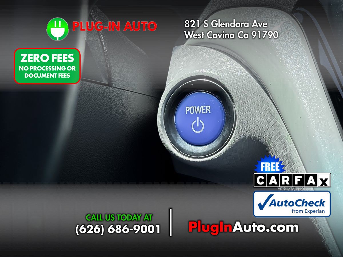 Used 2018 Chevrolet Bolt LT FWD image 21