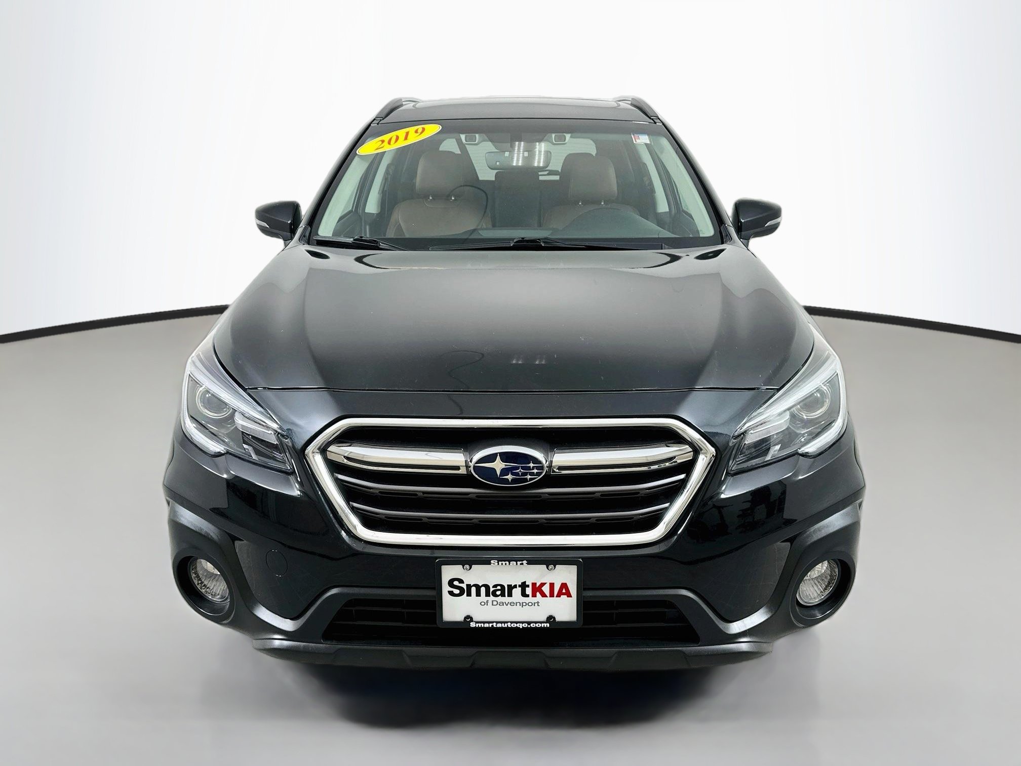 Used 2019 Subaru Outback 2.5i Touring w/ Popular Package #3A AWD/4WD image 2