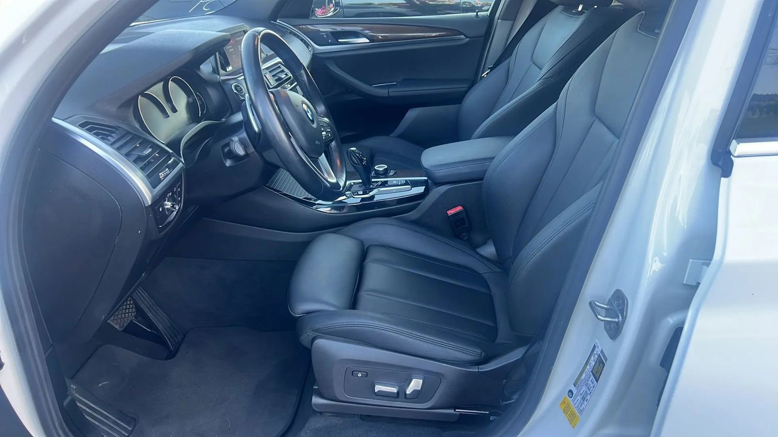 Used 2019 BMW X3 sDrive30i w/ Driving Assistance Package RWD image 12