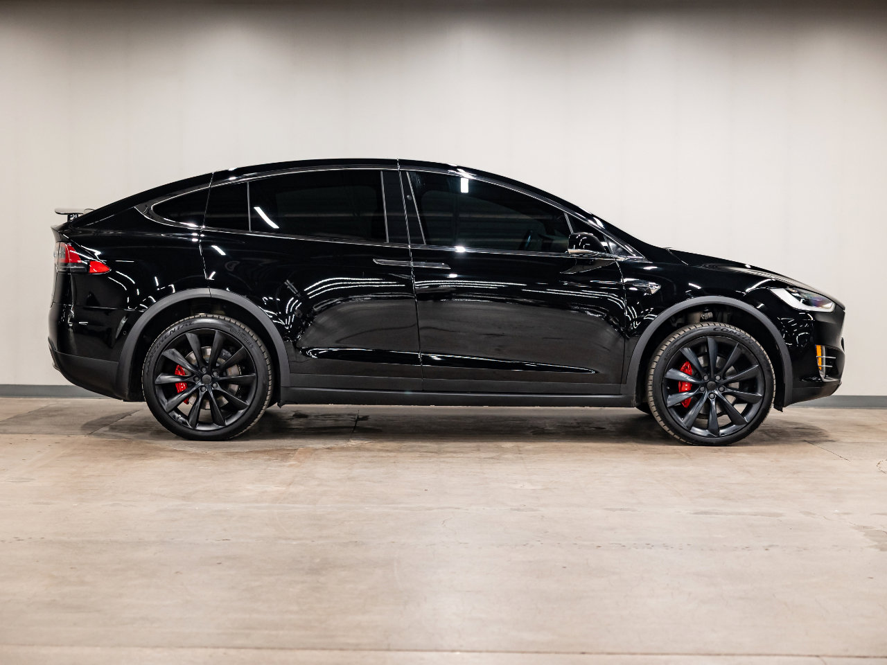 Used 2019 Tesla Model X P100D image 9