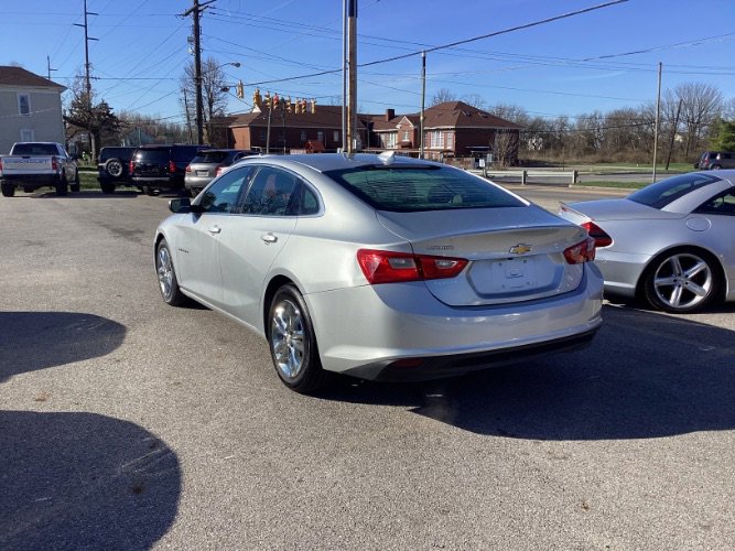 Used 2018 Chevrolet Malibu LT image 5