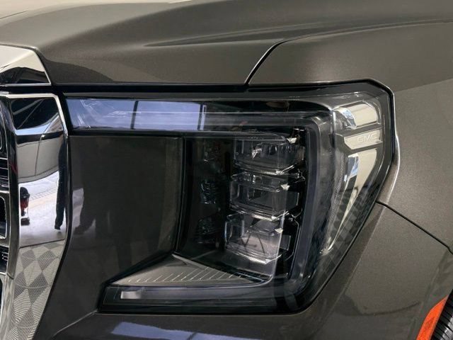 Used 2021 GMC Yukon SLT w/ SLT Premium Package RWD image 8