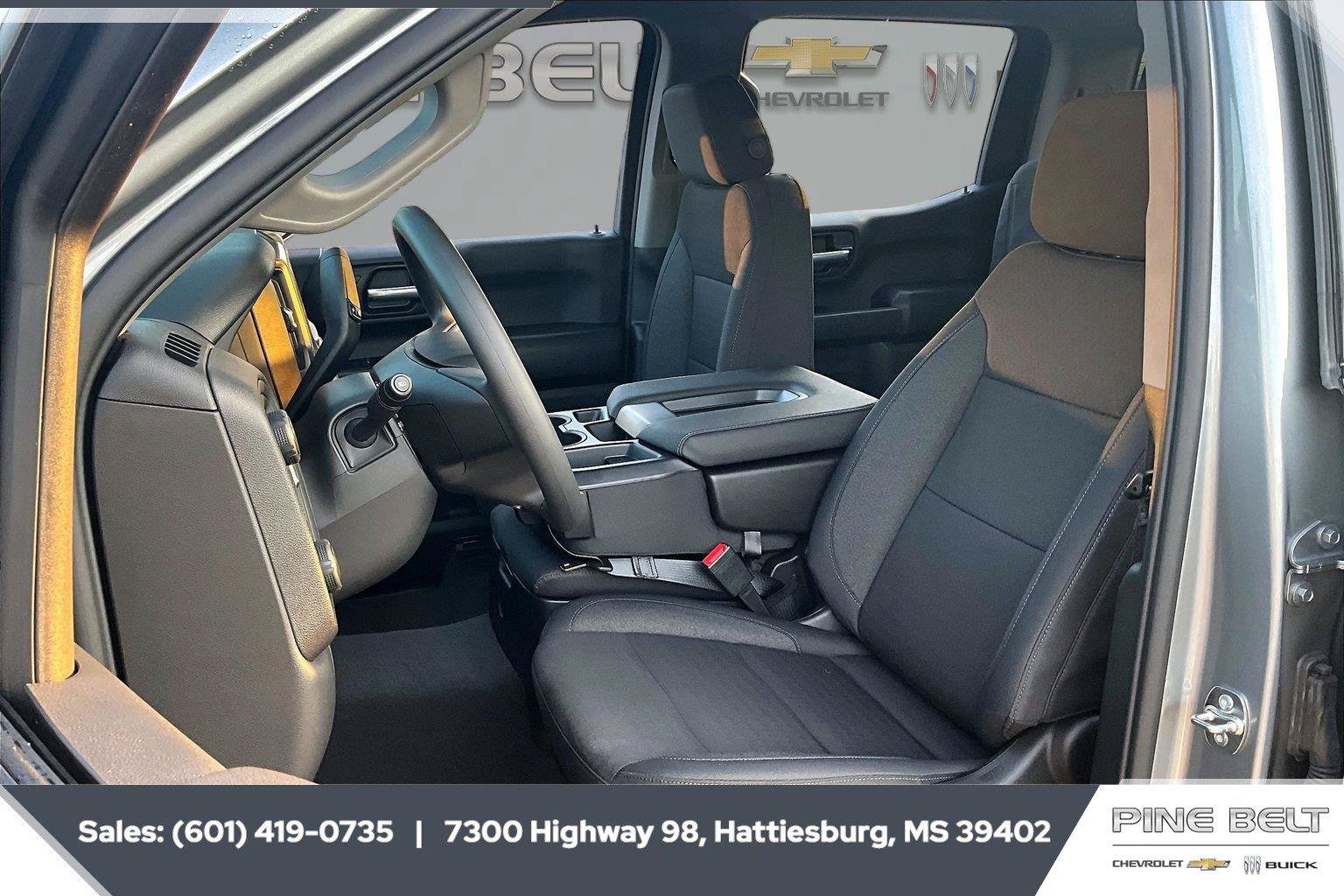 New 2026 Chevrolet Silverado 1500 Custom Trail Boss w/ LPO, Dark Essentials Package AWD/4WD image 19
