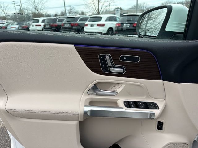 New 2026 Mercedes-Benz GLB 250 4MATIC image 12