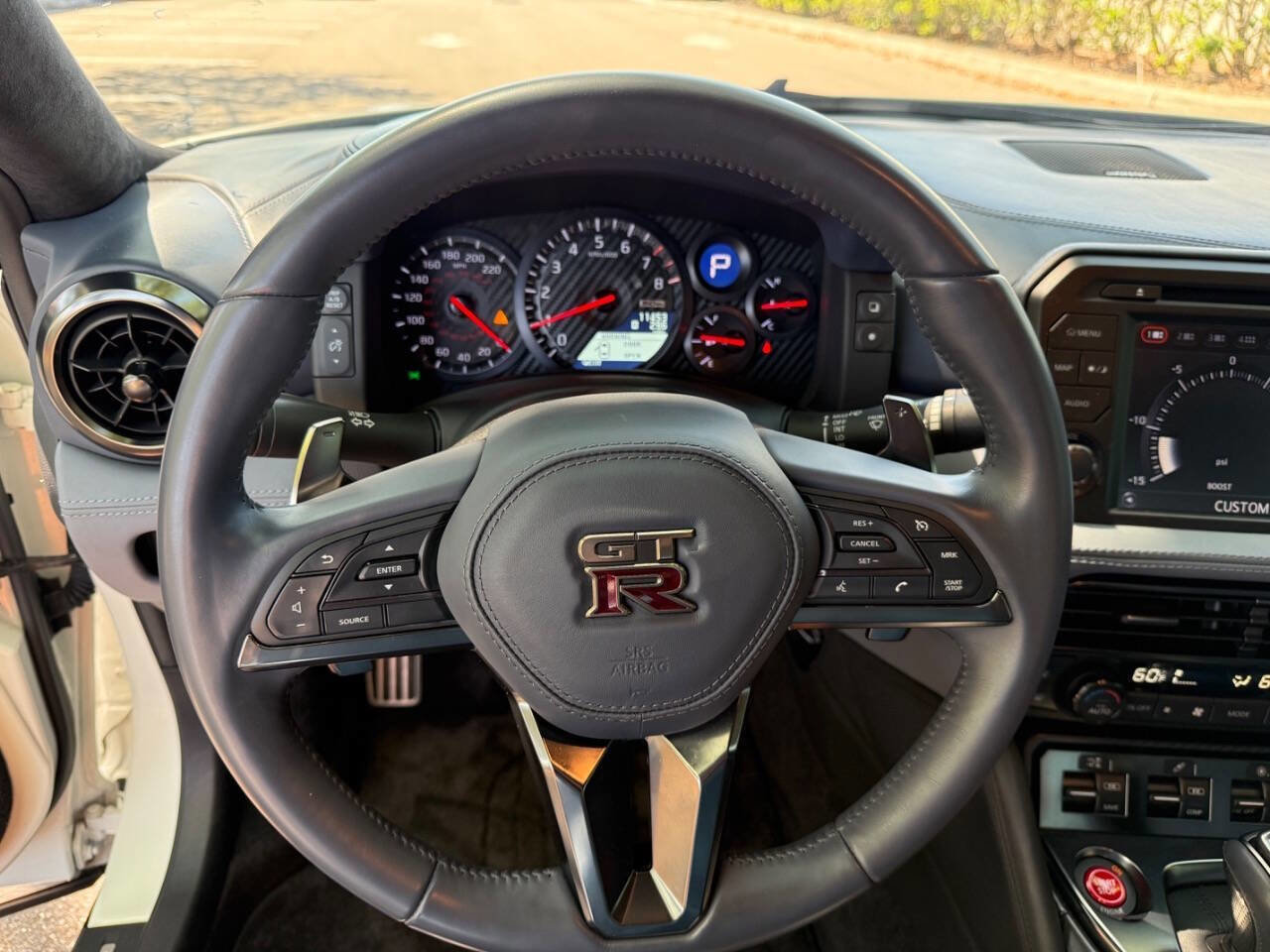 Used 2020 Nissan GT-R Premium image 23