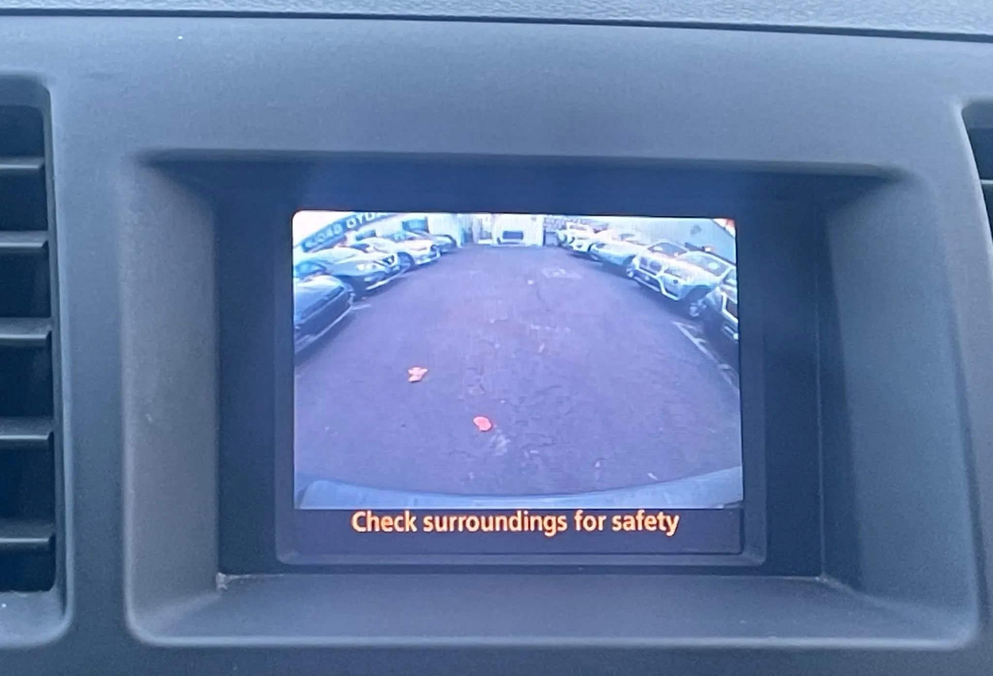 Used 2012 Toyota Highlander SE image 19