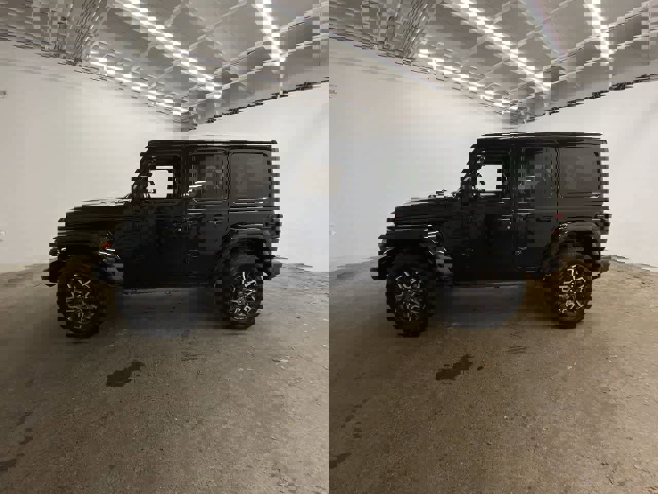 Used 2025 Jeep Wrangler Sahara image 3