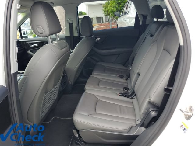 Used 2025 Audi Q7 3.0T Premium Plus AWD/4WD image 13