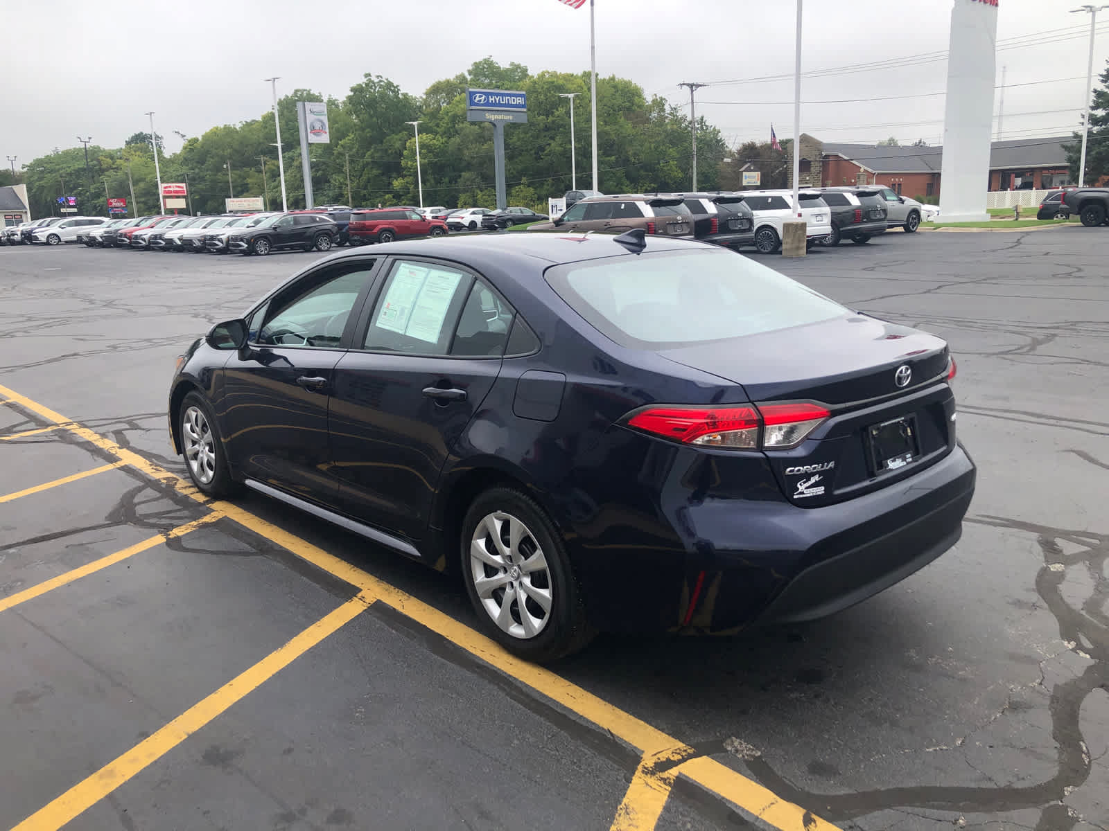 Certified 2025 Toyota Corolla LE FWD image 6