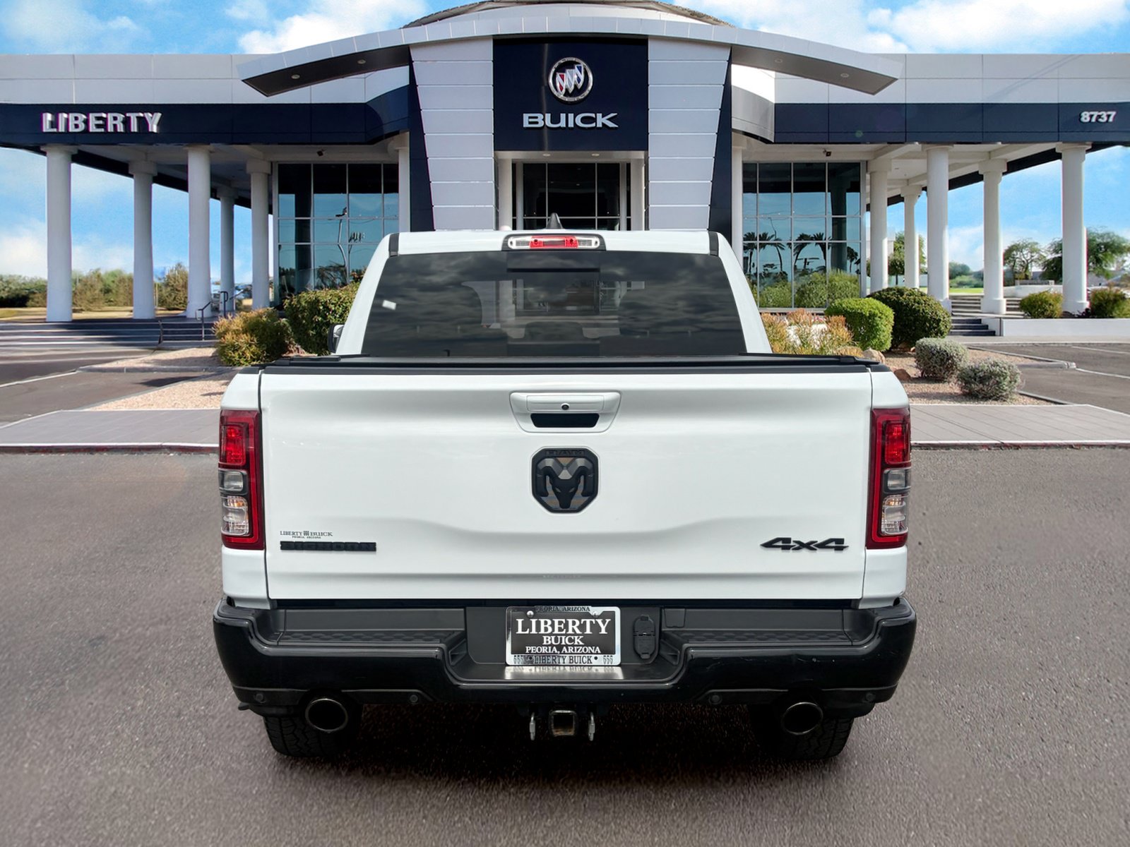 Used 2022 RAM 1500 Big Horn AWD/4WD image 9