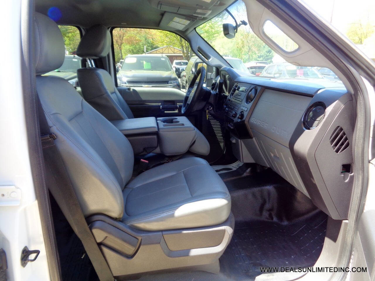 Used 2014 Ford F250 XL w/ Power Equipment Group image 20