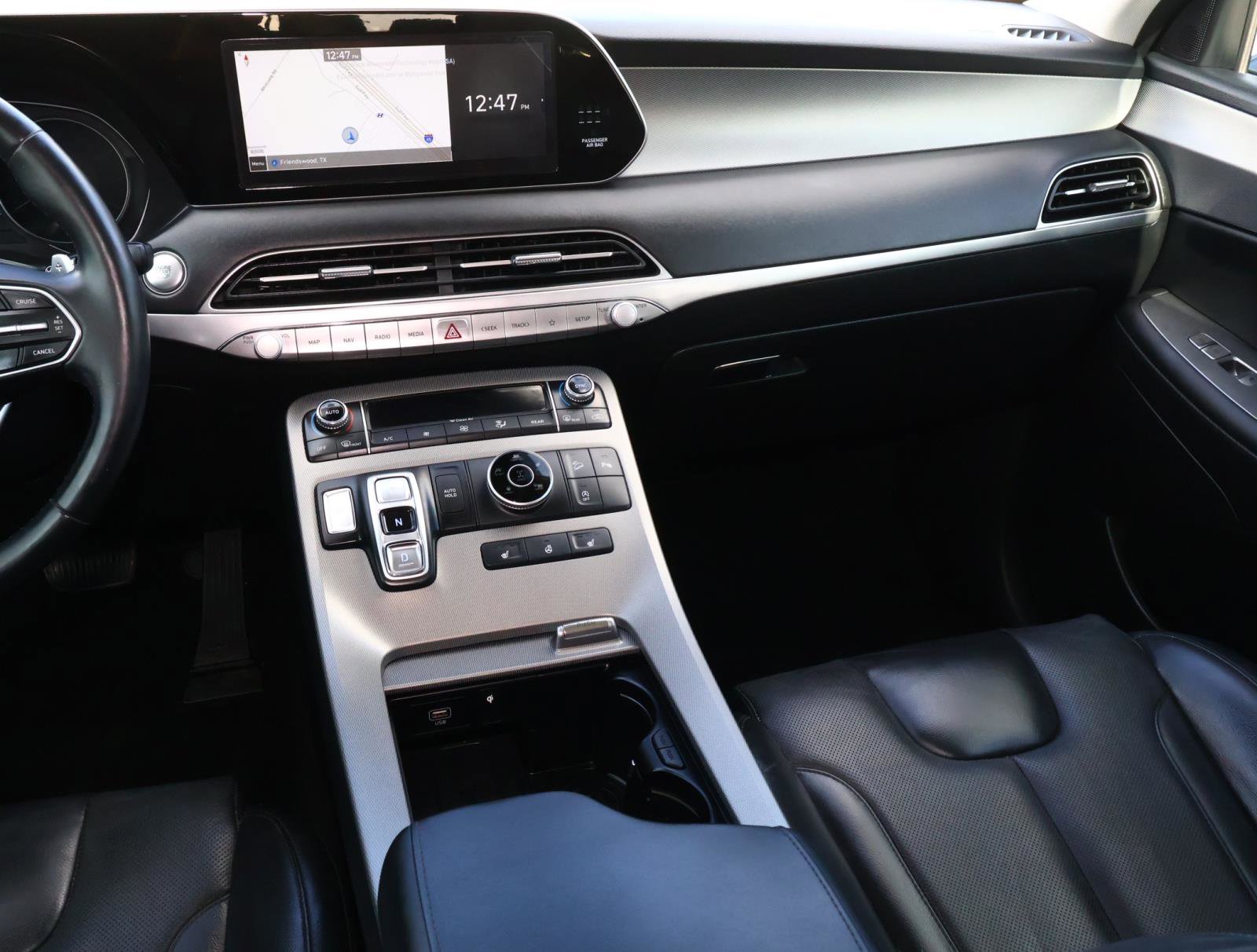 Used 2022 Hyundai Palisade SEL w/ 8P Bench Seat Package image 11