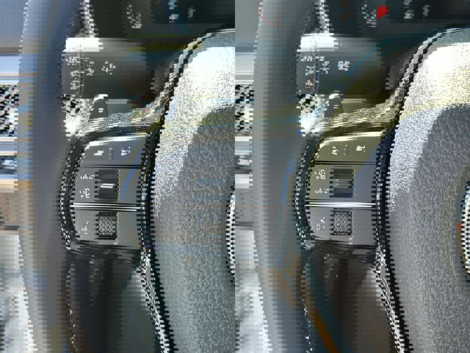 New 2025 Acura Integra image 23