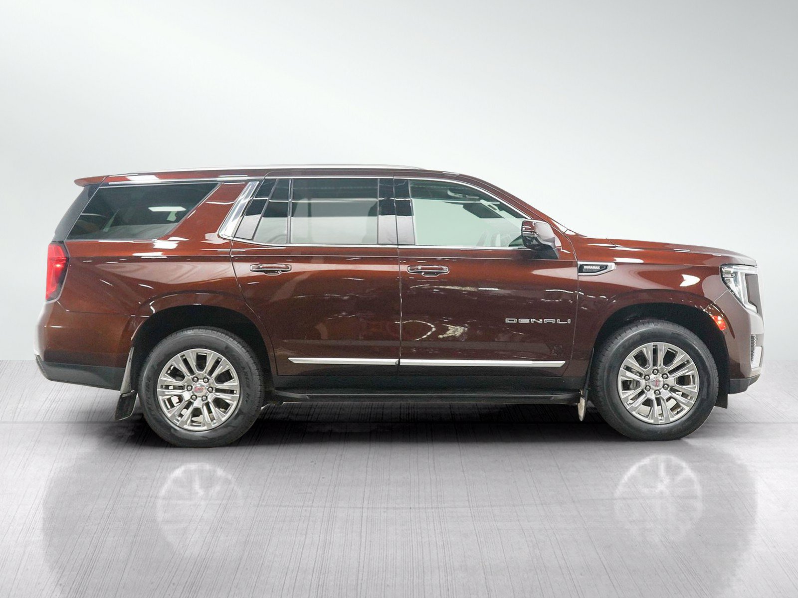Used 2023 GMC Yukon Denali AWD/4WD image 6