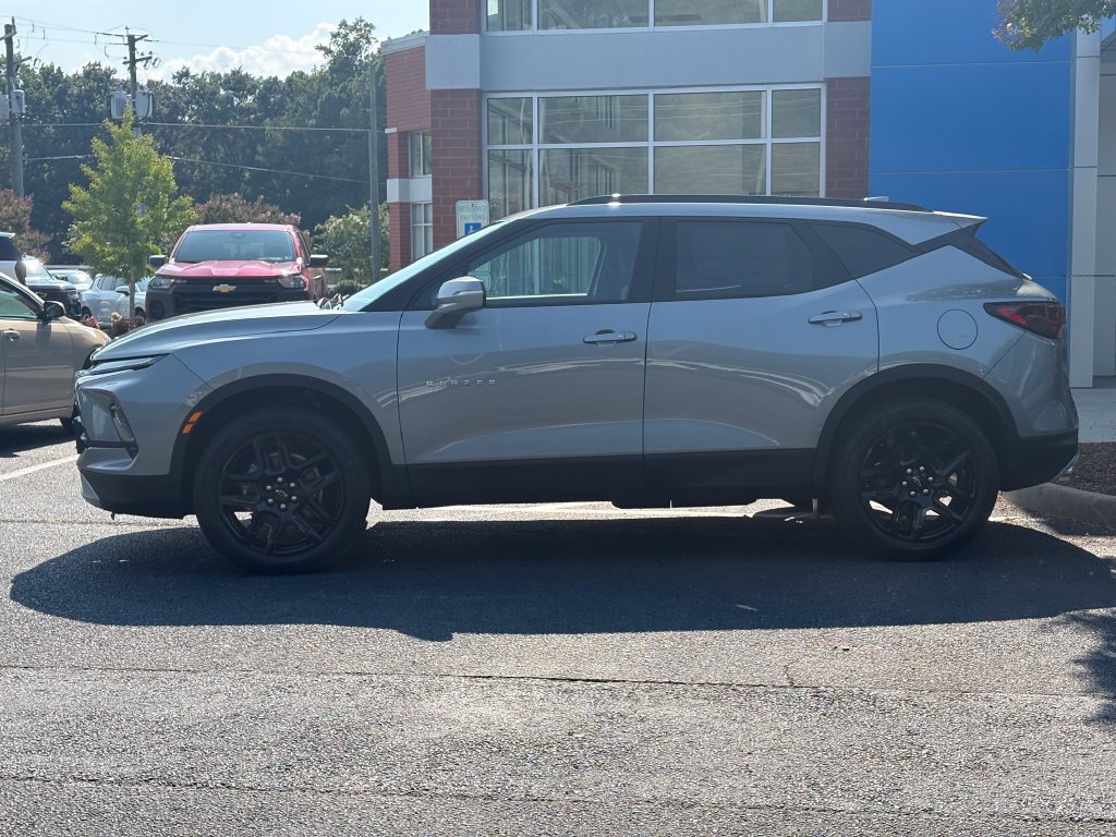 New 2026 Chevrolet Blazer LT FWD image 2