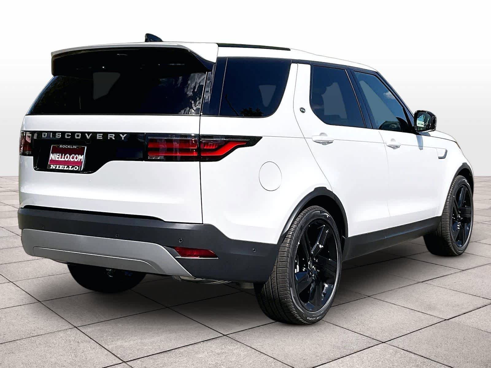 New 2026 Land Rover Discovery S AWD/4WD image 4