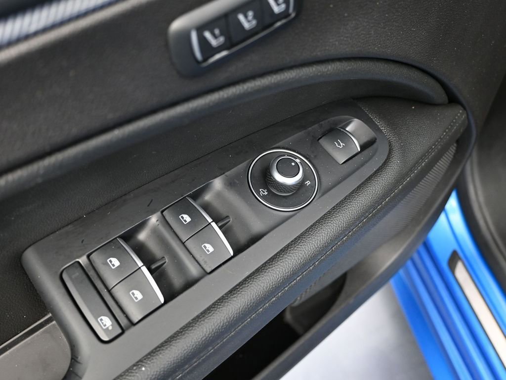 Used 2020 Alfa Romeo Stelvio Ti Sport w/ Quick Order Package 22S Sport image 21