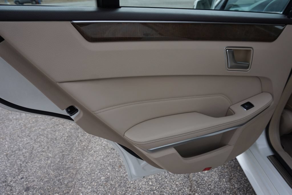 Used 2015 Mercedes-Benz E 350 Sedan image 21