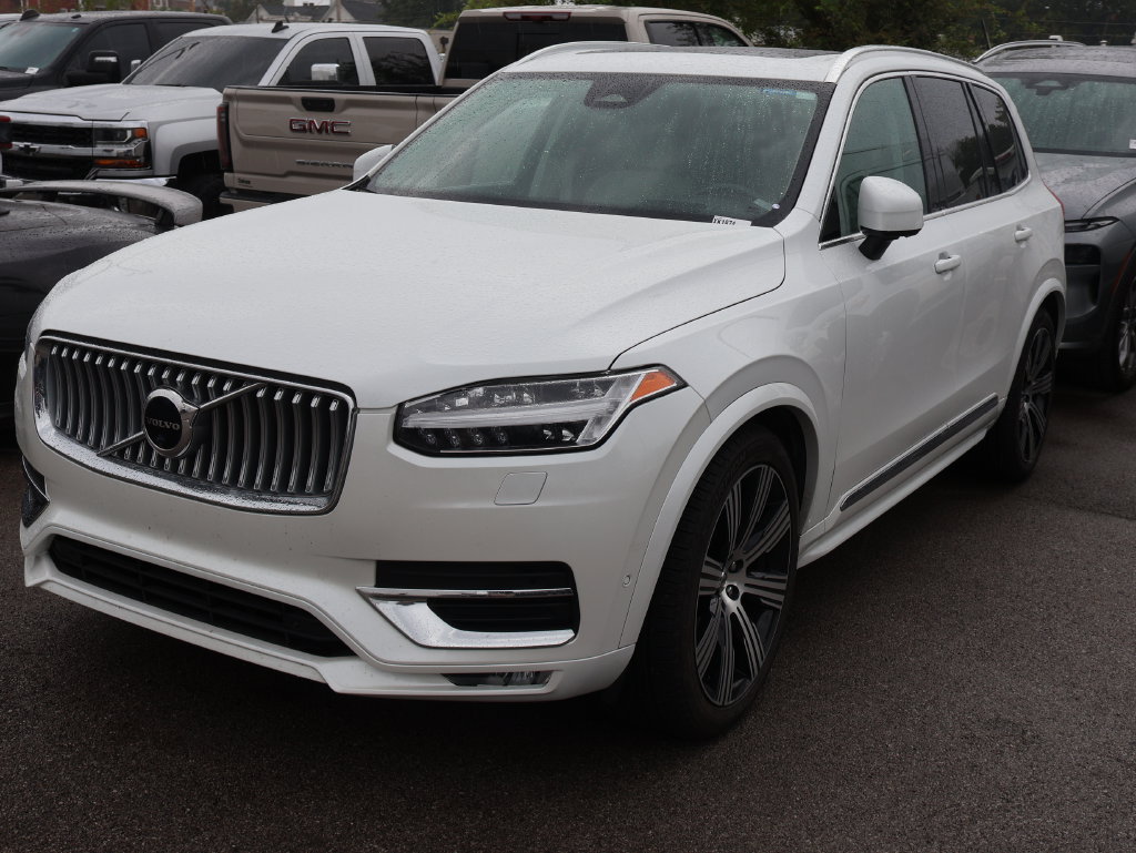 Used 2023 Volvo XC90 B6 Ultimate w/ Lounge Package AWD/4WD image 13