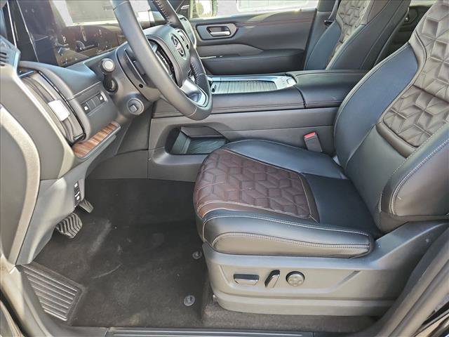 New 2027 Nissan Armada Platinum AWD/4WD image 4