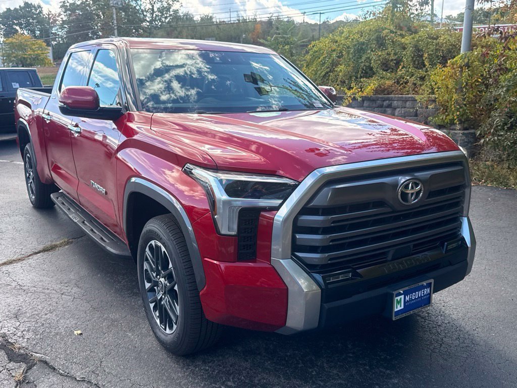 Used 2023 Toyota Tundra Limited w/ Power Package AWD/4WD image 11