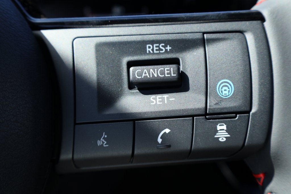 New 2026 Nissan Kicks SR w/ Cold Weather Package image 11