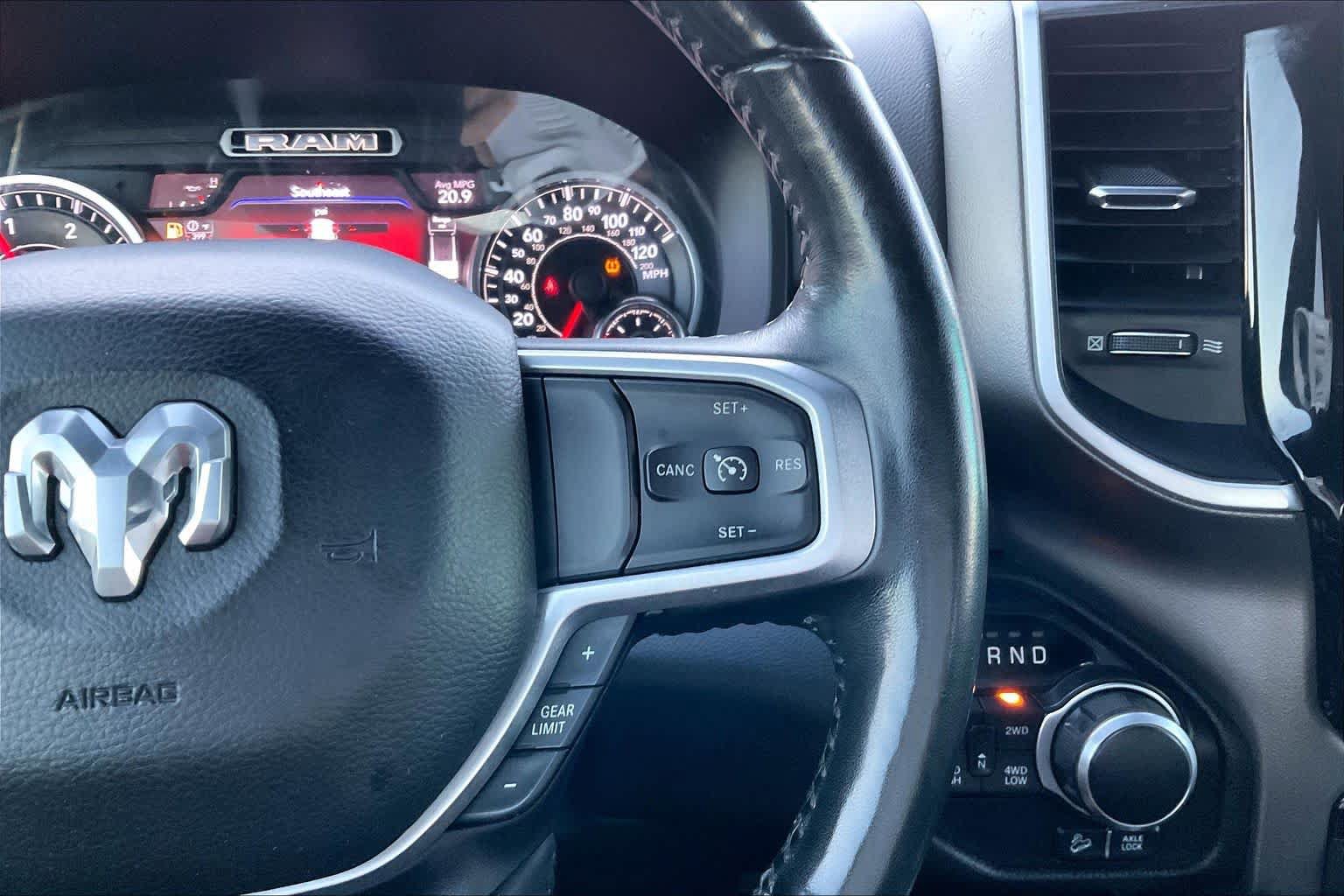 Used 2020 RAM 1500 Big Horn AWD/4WD image 24