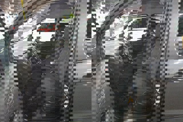 Used 2017 Ford Transit Connect XL image 8