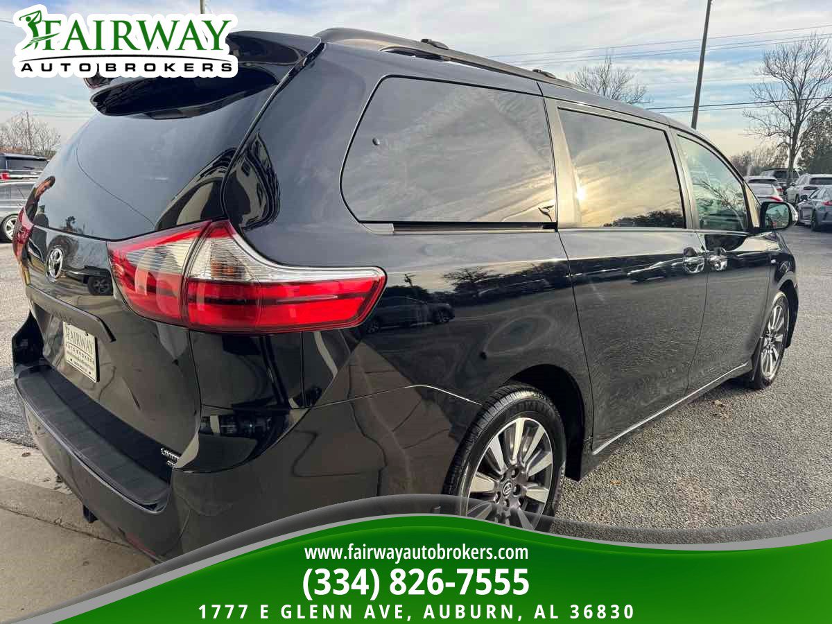 Used 2020 Toyota Sienna Limited Premium w/ Carpet Mat Package AWD/4WD image 6