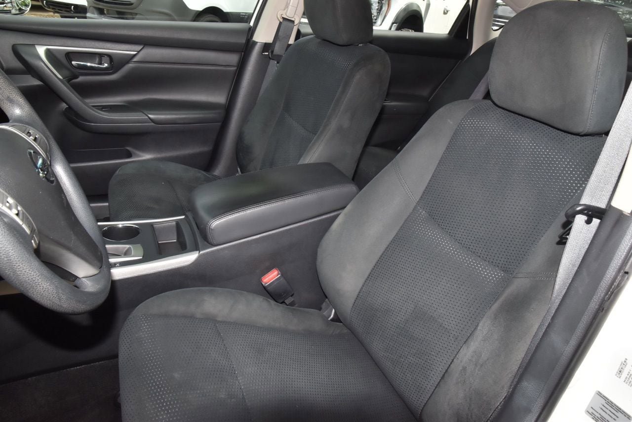 Used 2015 Nissan Altima 2.5 S w/ Power Driver Seat Package FWD image 29