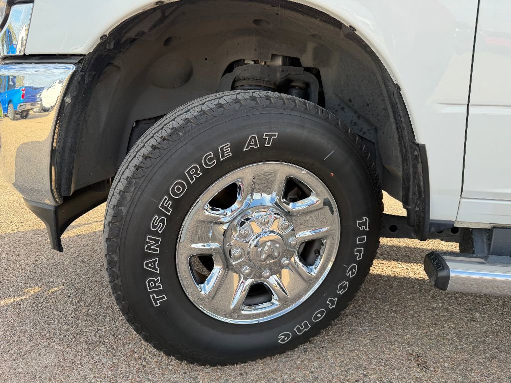 Used 2024 RAM 2500 Tradesman w/ Chrome Appearance Group image 16